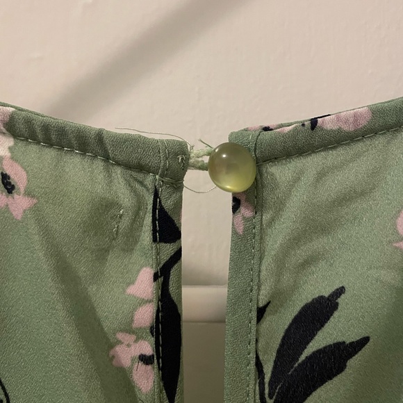 Green Floral Romper - Picture 4 of 6